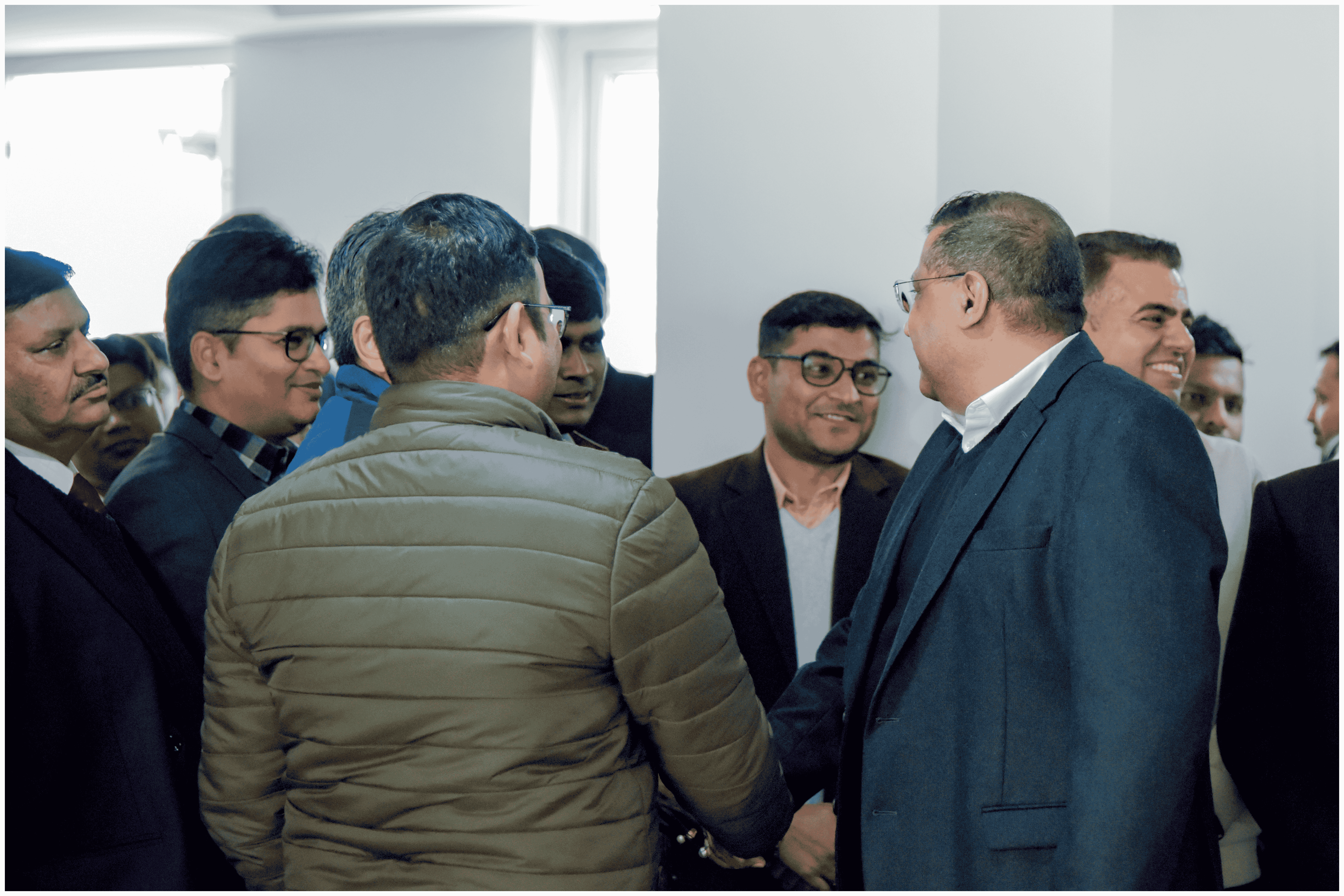 NHSRCL चे व्यवस्थापकीय संचालक यांनी संचालक आणि वरिष्ठ अधिकाऱ्यांसह 2 जानेवारी 2025 रोजी NHSRCL कुटुंबाला नववर्षाच्या हार्दिक शुभेच्छा दिल्या